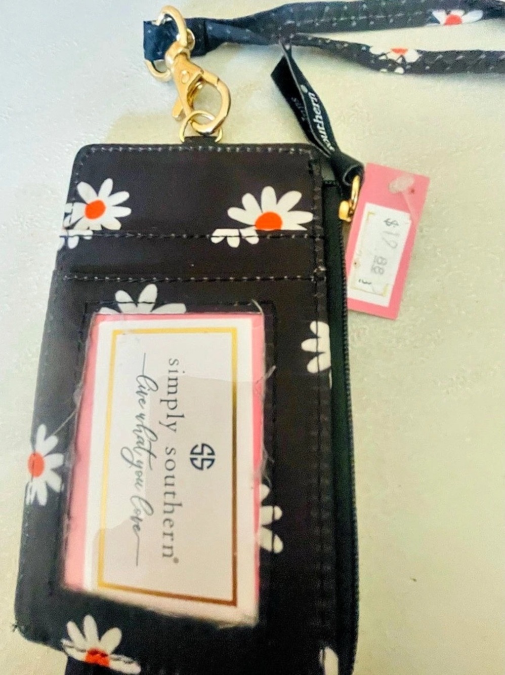 Simply Southern ID Coin Wallet Daisy Floral Wristlet Black & White NWT - Picture 2 of 5